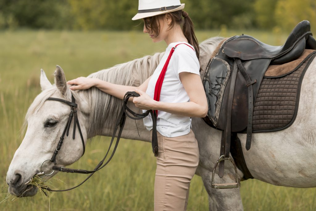 How to Ride a Horse Safely: Expert Training Guide in Texas